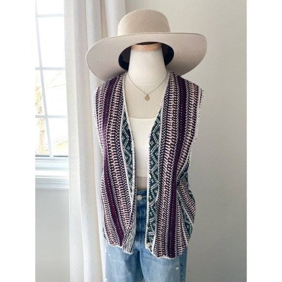 Vintage Northern Reflections Knit Sweater Vest | Bohemian Nordic Peruvian Vest - Picture 2 of 10